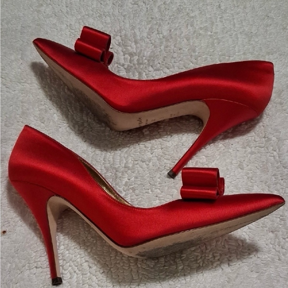 Kate Spade Red Satin Heels with Bow - Picture 9 of 12
